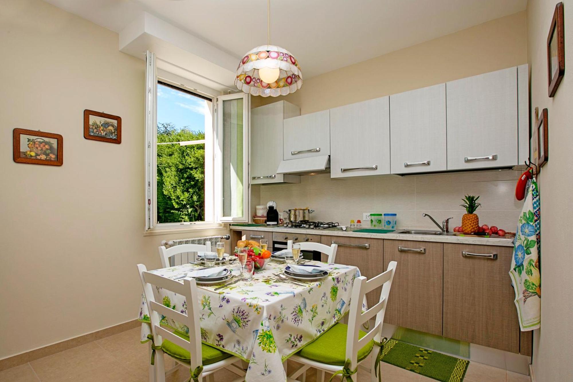 Villa Mimosa - Appartamento 2 - Happy Rentals Desenzano del Garda Exterior foto