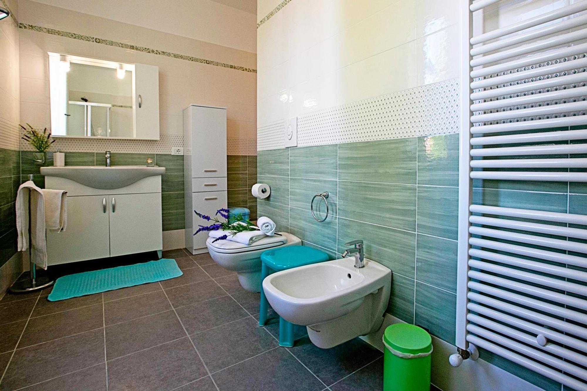 Villa Mimosa - Appartamento 2 - Happy Rentals Desenzano del Garda Exterior foto